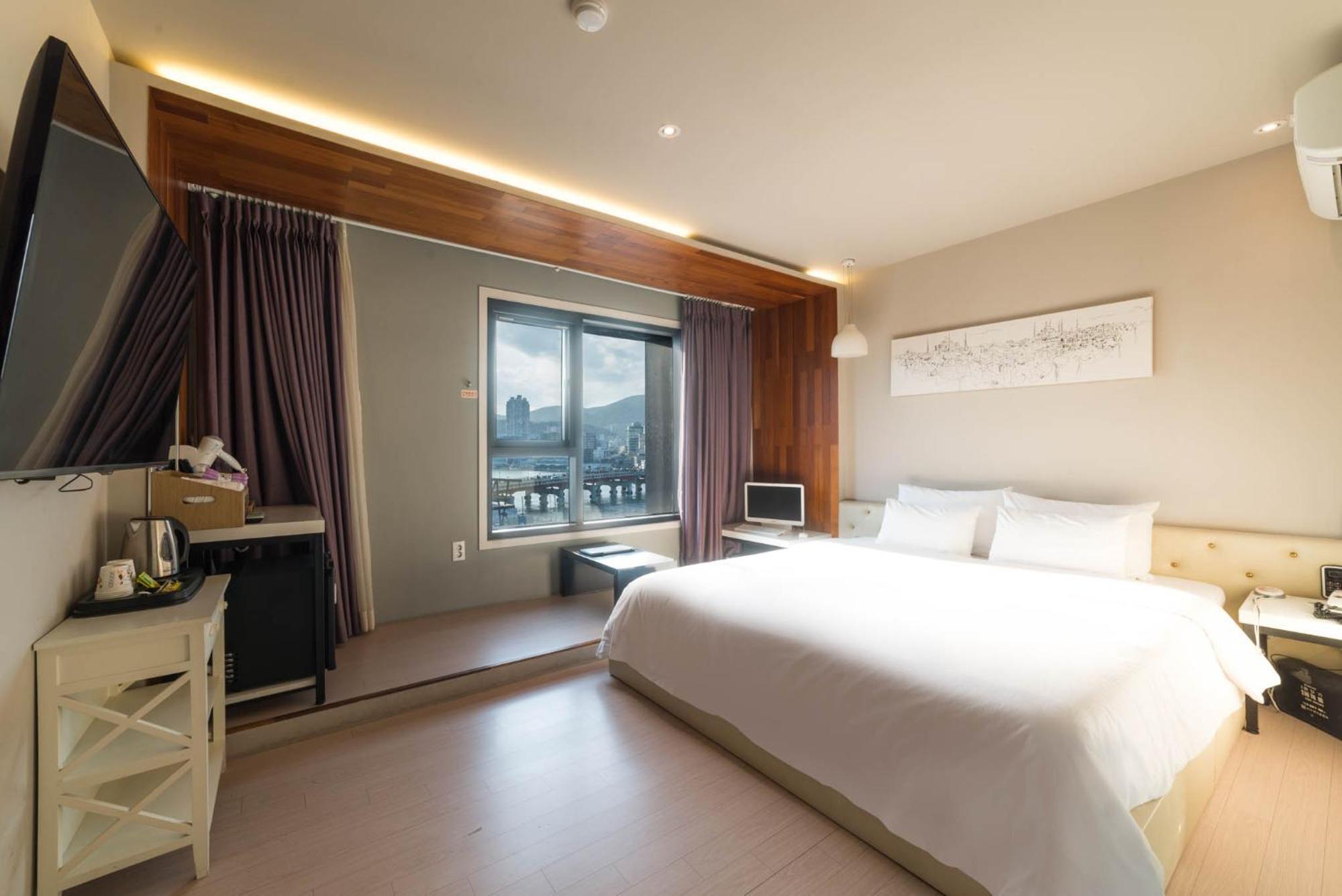 Hotel Bridge Μπουσάν Εξωτερικό φωτογραφία