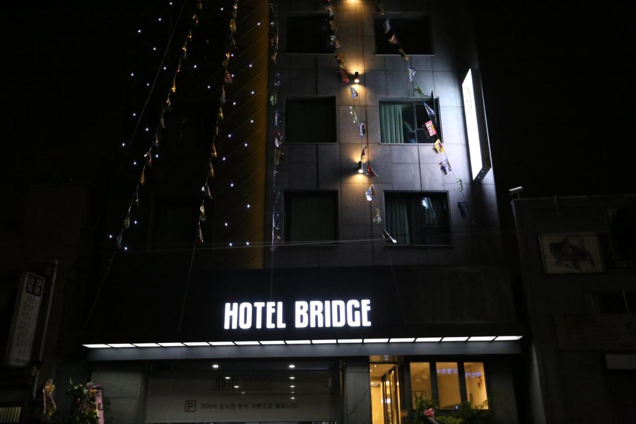 Hotel Bridge Μπουσάν Εξωτερικό φωτογραφία